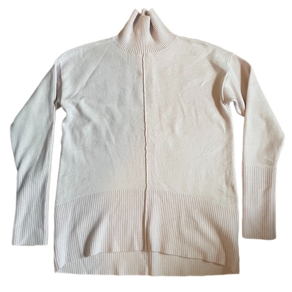 French Connection Sweaters - French Connection sweater XS. Acrylic and elastane.